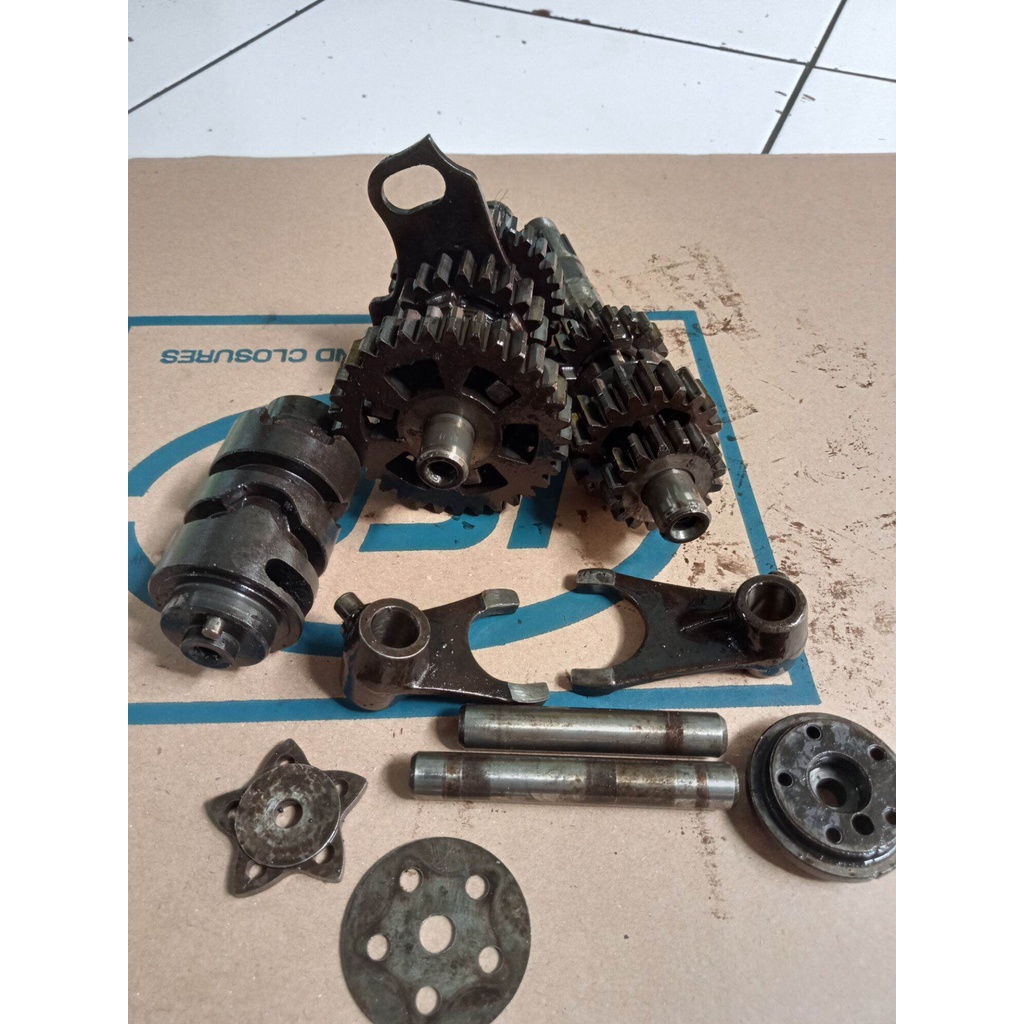 Gear Gigi Rasio Suzuki SMASH Lama / SMASH New Original Copotan Motor
