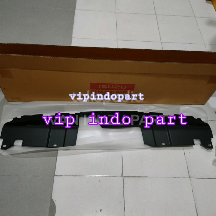 GRILL DALAM ISUZU MUX 2017 ORIGINAL ORIGINAL ISUZU