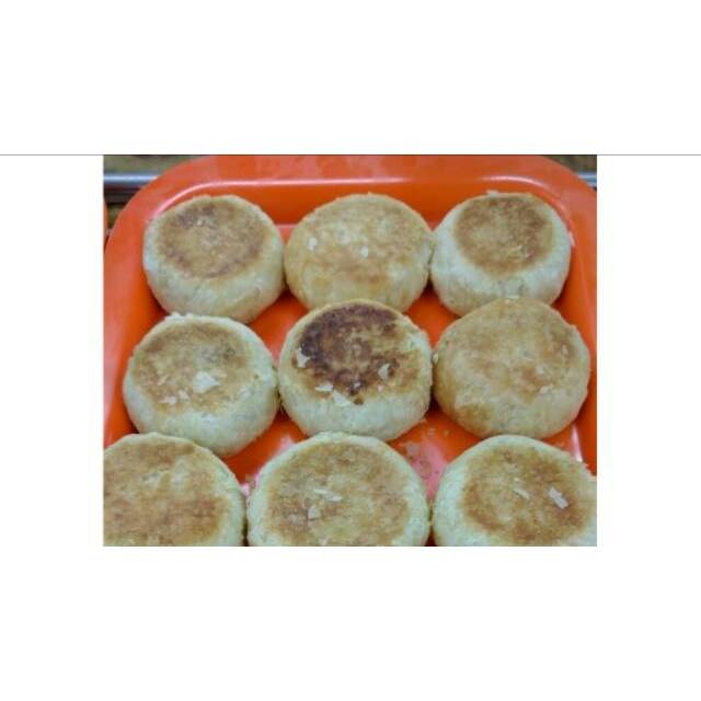 

Kue Bulan Kutilang - La Pia - Guek Pia - Nyiek Piang Paling Enak HALAL 10 pcs