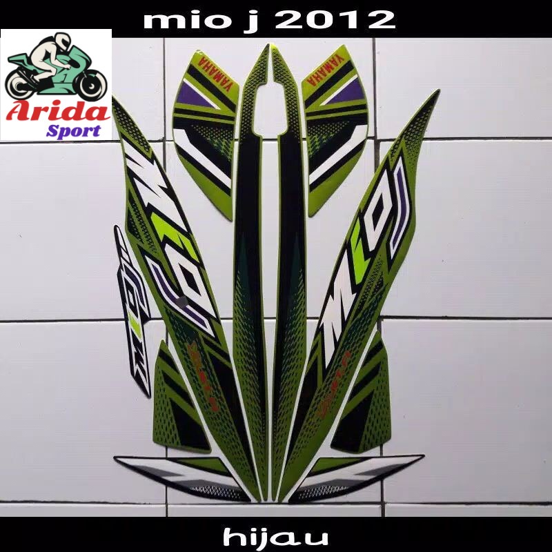 stiker mio j yamaha mio j teen thn 2012 hijau lis body les srep mio j