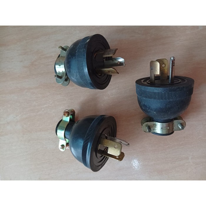 Steker Genset/Colokan Genset