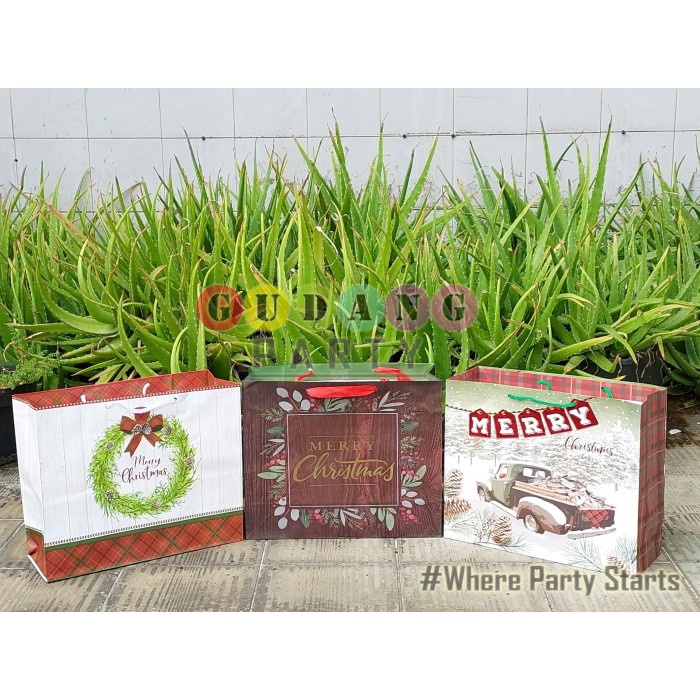 

[[ WSH - BEST SELLER ]] Paperbag Folio Natal/Kantong bingkisan Natal/Goodie Bag Natal