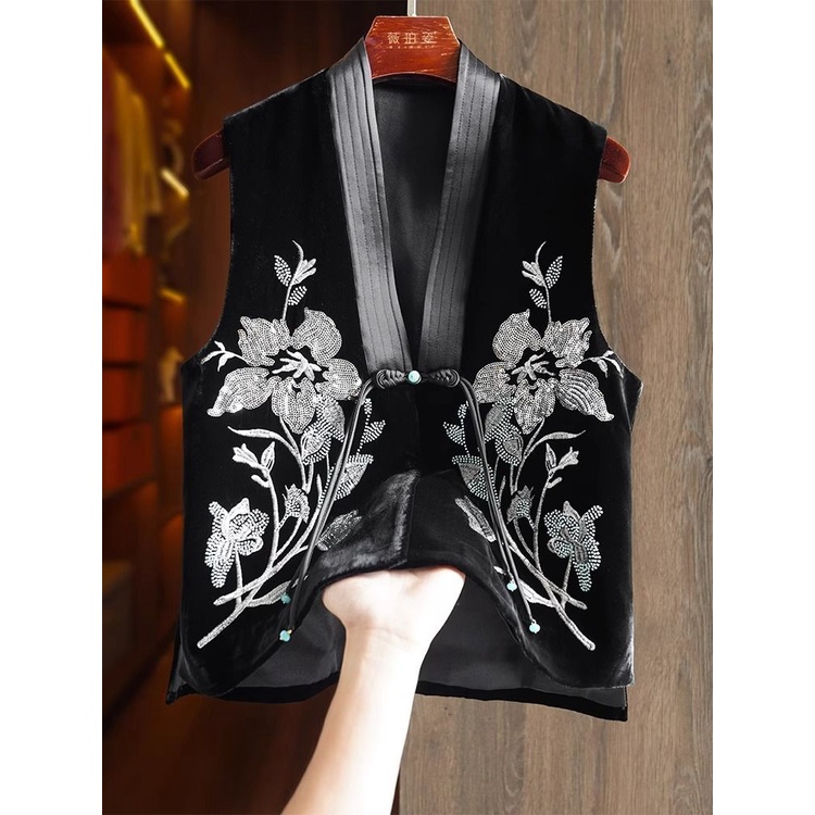 New Fashion High end Simulation Silk Armor Girl