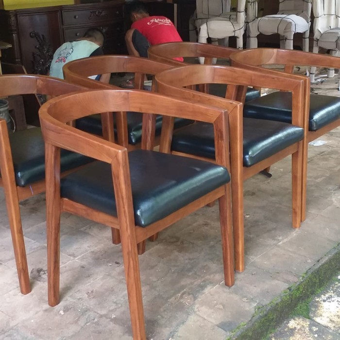 Kursi Cafe Dudukan Busa Kayu Jati