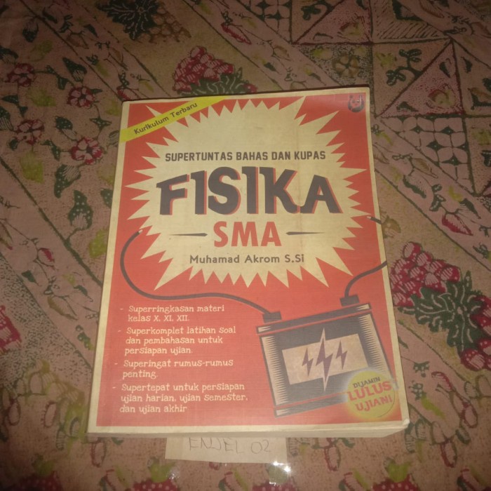 

MURAH- Buku Supertuntas Bahas Dan Kupas SMA Muhamad Akrom S.Si- 1.2.23