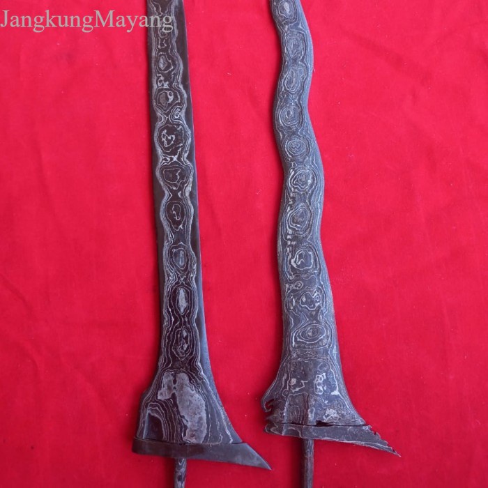 

Keris H antik