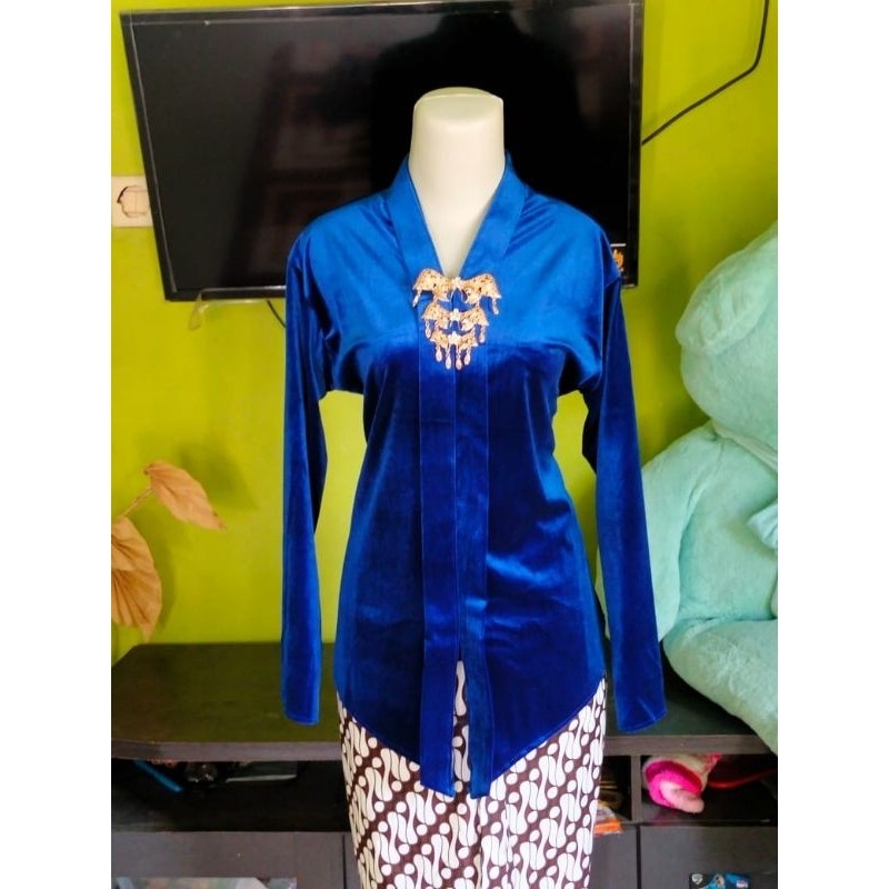 Kebaya kebaya beludru kartini/encim dewasa