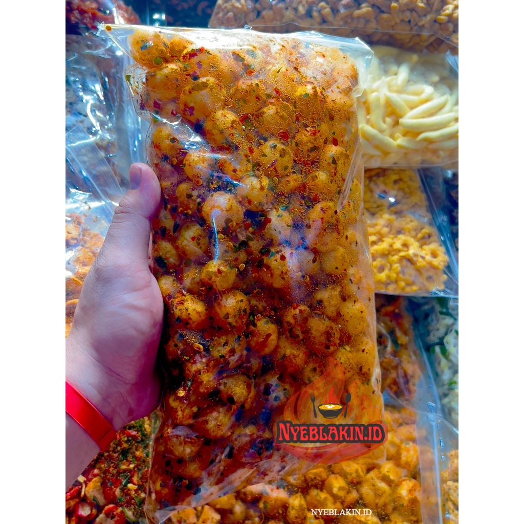

Cimol kering Emplod Pedas Asin Endog lewo kemasan 1kg _ _NYEBLAKIN.ID