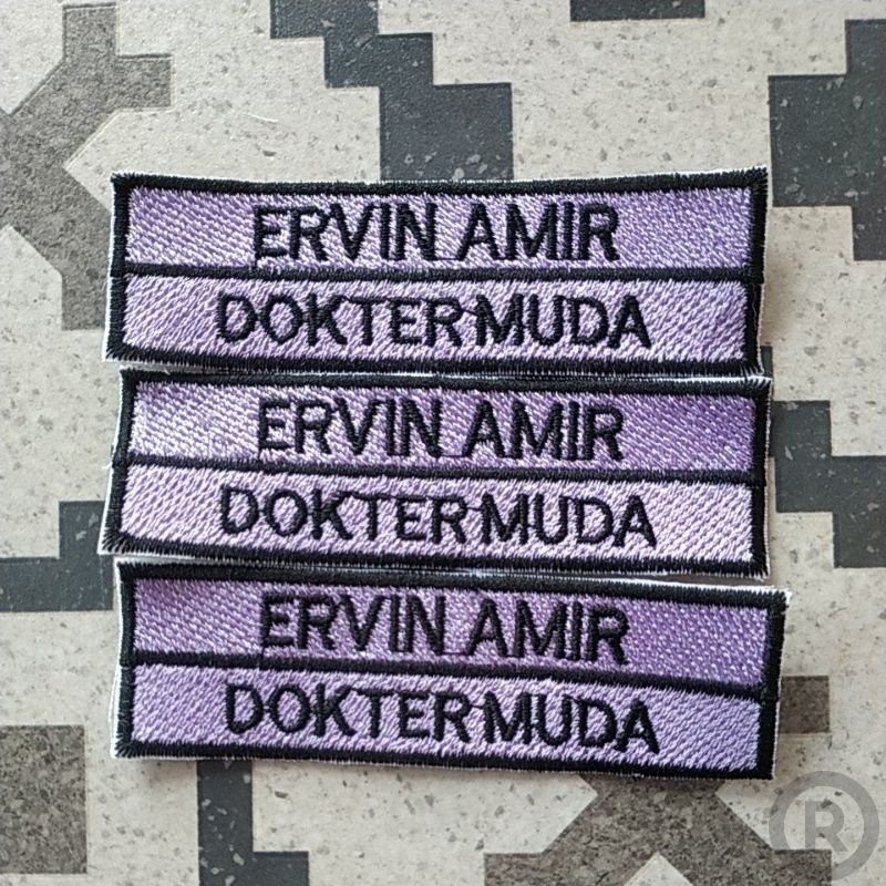 

Bordir Bordir Papan Nama / Baris Custom Tanpa Minimal Order Bordir Nama Custom