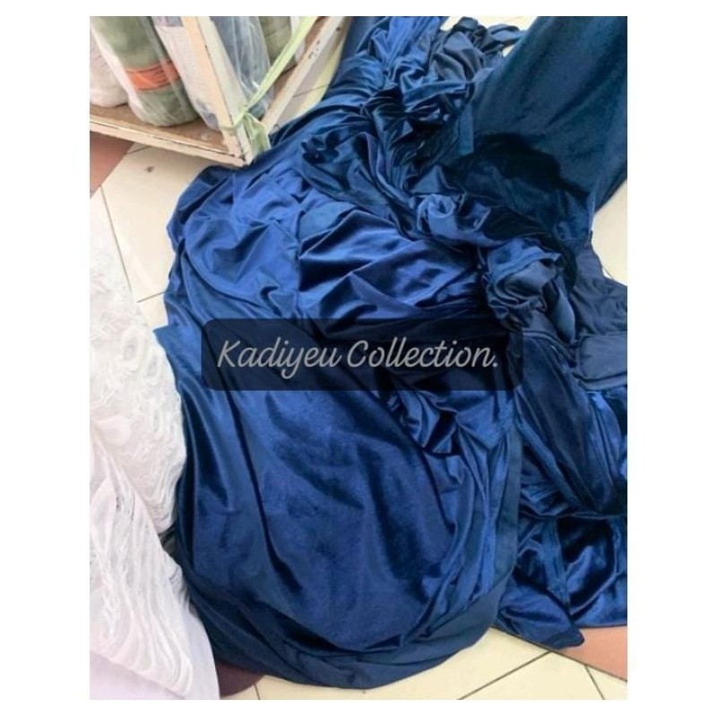 Baju Kebaya Kutubaru / Kebaya Kutubaru Bludru Payet Mutiara Emas Desa
