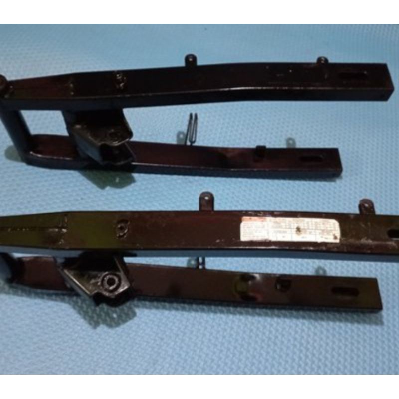 SWING AREM SASIS AREM SUJUKI SATRIA FU 150 ORIGINAL
