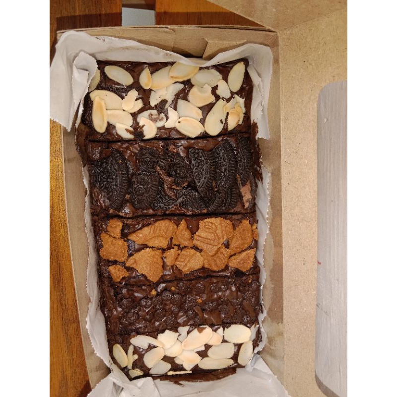 

Brokies- Brownies fudgy premium/brownis