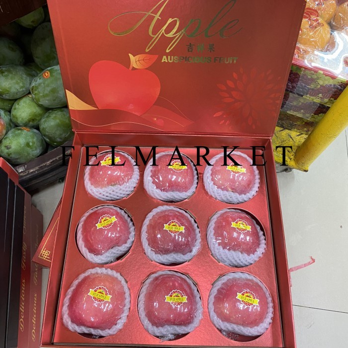 

Apel Fuji Gb Premium isi 9 Pcs / Hampers Buah Apel Imlek / Box