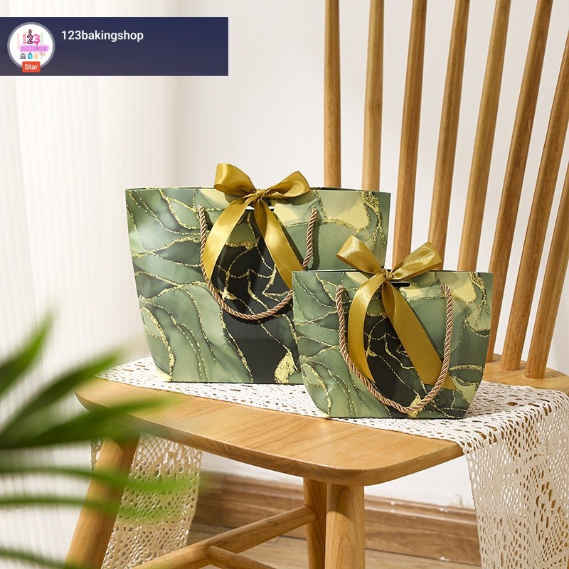 

Paperbag/ Gift Bag souvenir wedding bridesmaid ultah Anniversay Tas Kado birthday Chinese Valentine