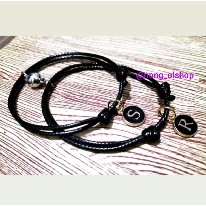 Gelang Couple Magnet Inisial Epoxy | Gelang Couple Persahabatan/ pacar Magnet | Gelang Magnet Tali W