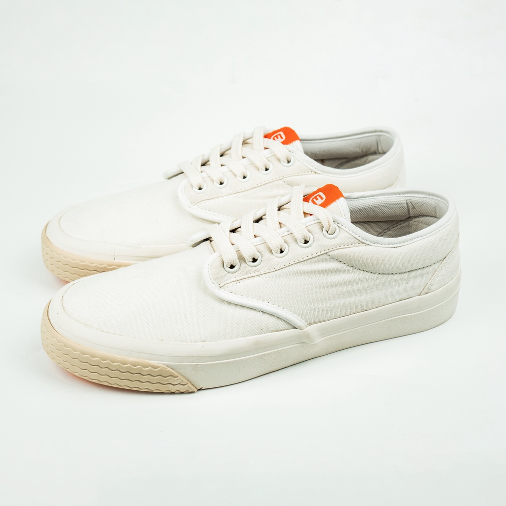 Emba Footwear - Sepatu Sneakers Cycle Low White