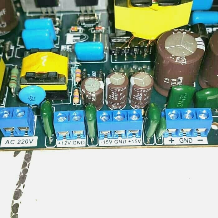 TRAFO SMPS SWITCHING 6A CT 32V EXTRA 1.5A CT15V &0-12V