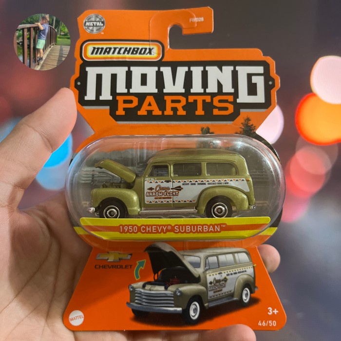 Matchbox 1950 CHEVY SUBURBAN Moving Parts
