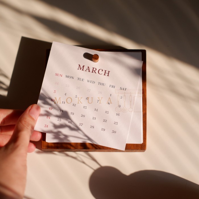 

Kalender meja mini. dekorasi aesthetic calendar - Kalender + kayu