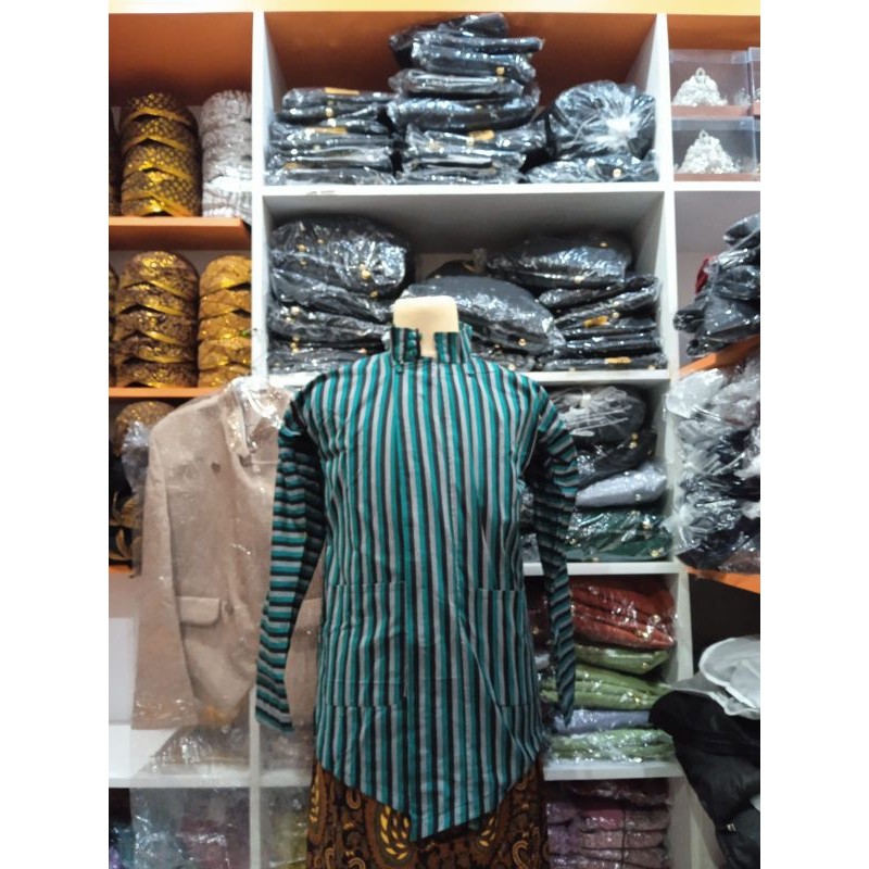 LURIK Kebaya dan Surjan Lurik