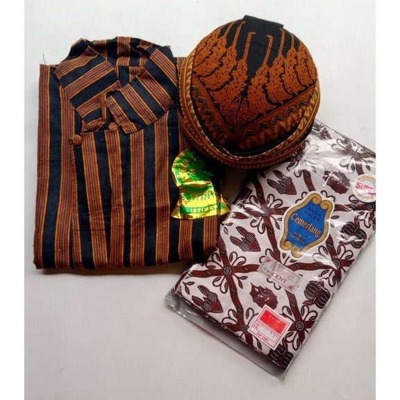 Baju Adat Ja Paket Lengkap (Surjan Lurik+Bahan Jarik Batik+Blangkon) Lurik