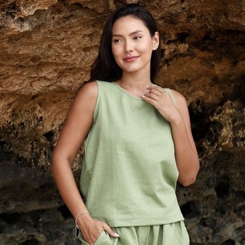 REMEDY Atasan Linen Wanita Tanpa Lengan Warna Hijau - Lime Linen Top