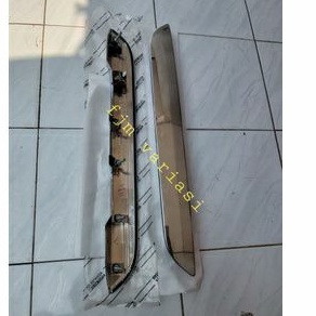TRUNKLID BAGASI TOYOTA SIENTA CHROME ORIGINAL