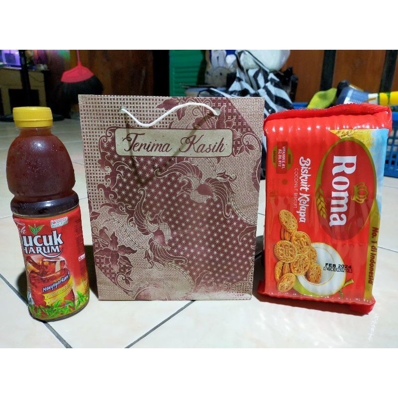 

100 PCS TAS PAPER BAG /// TAS KERTAS HAJATAN BATIK MOTIF BUNGA UKURAN 21 × 17 × 5 TERLARIS