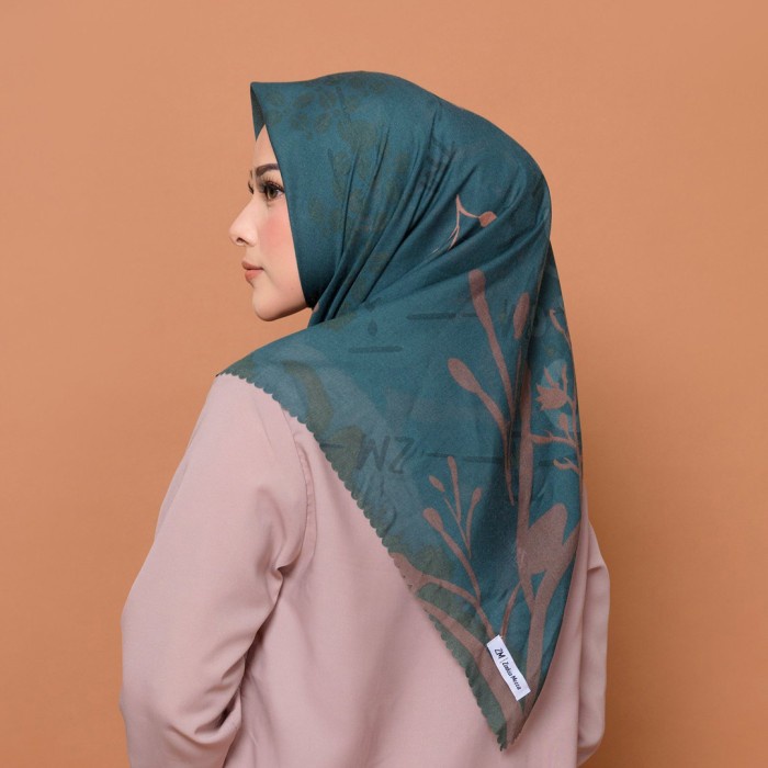 ZM Zaskia Mecca - Kava Blue Night Scarf Kerudung Segi Empat - All Size