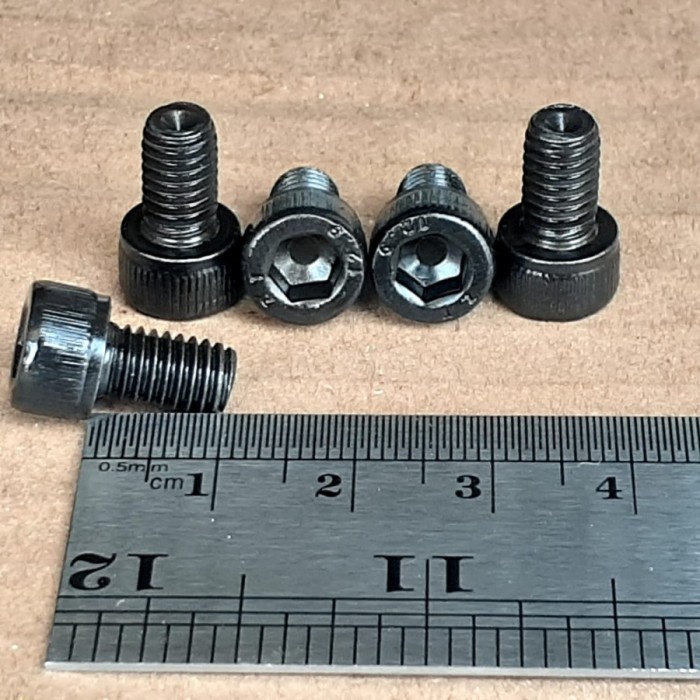 BAUT L BAJA M4X10 IMPORT TAIWAN / BAUT L BLAJA M4 X 10 / BAUT L M4X10