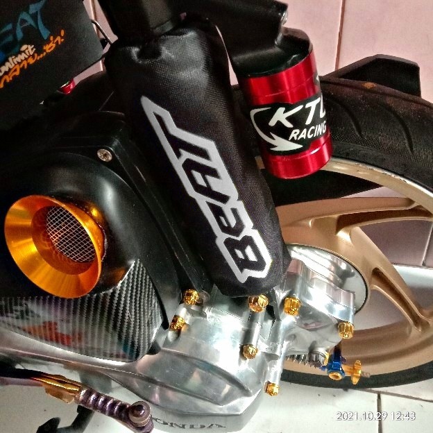 sarung shock belakang motor beat cover sokbreker belakang honda beat sarung shockbreaker beat