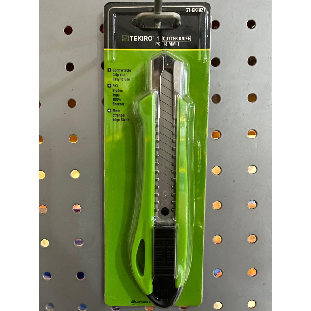 

TEKIRO Cutter Besar 18mm Pisau Kater Cuter Cater Karter Tajam Kertas