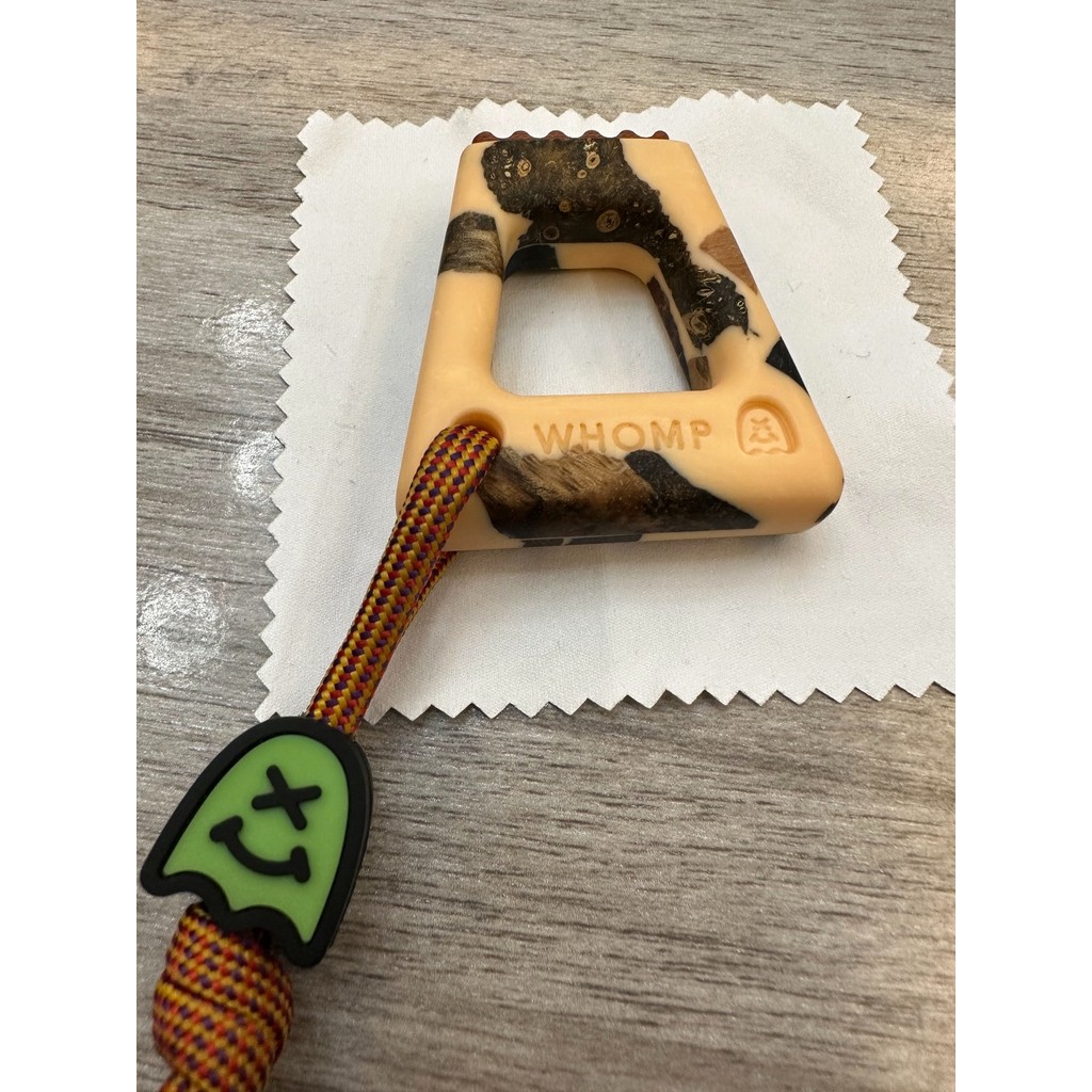 

Wkrmn peach cream polyurethane resin+various stable woods