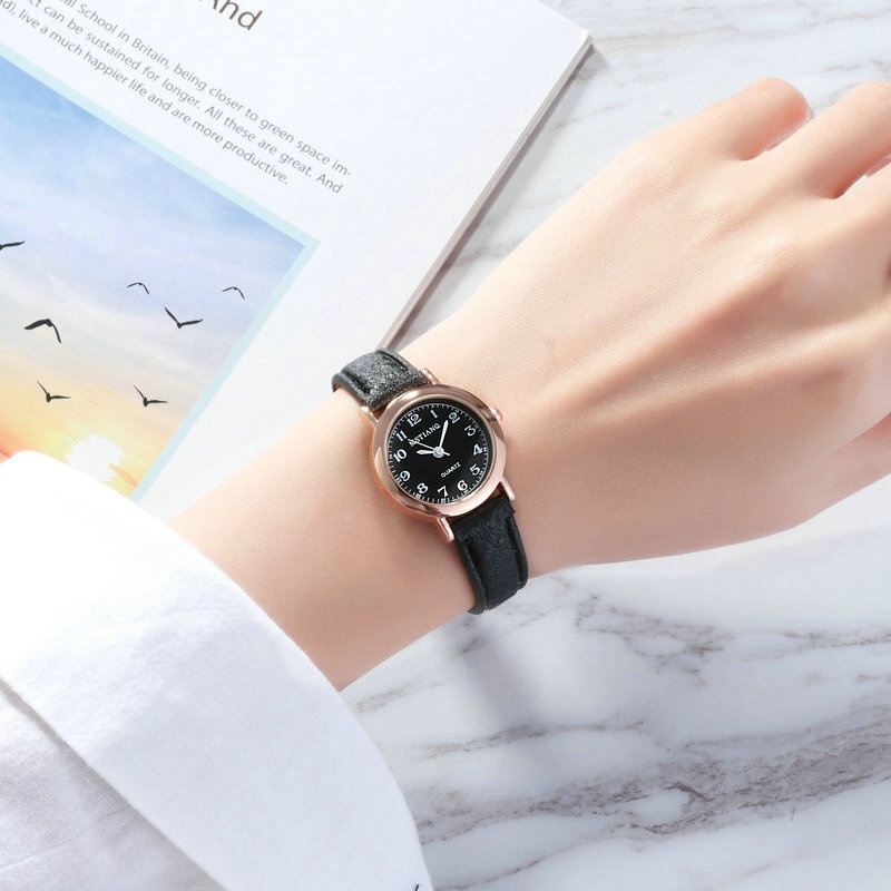 Jam Tangan Wanita INS Fashion Kulit Retro Round Small Women Watches Analog