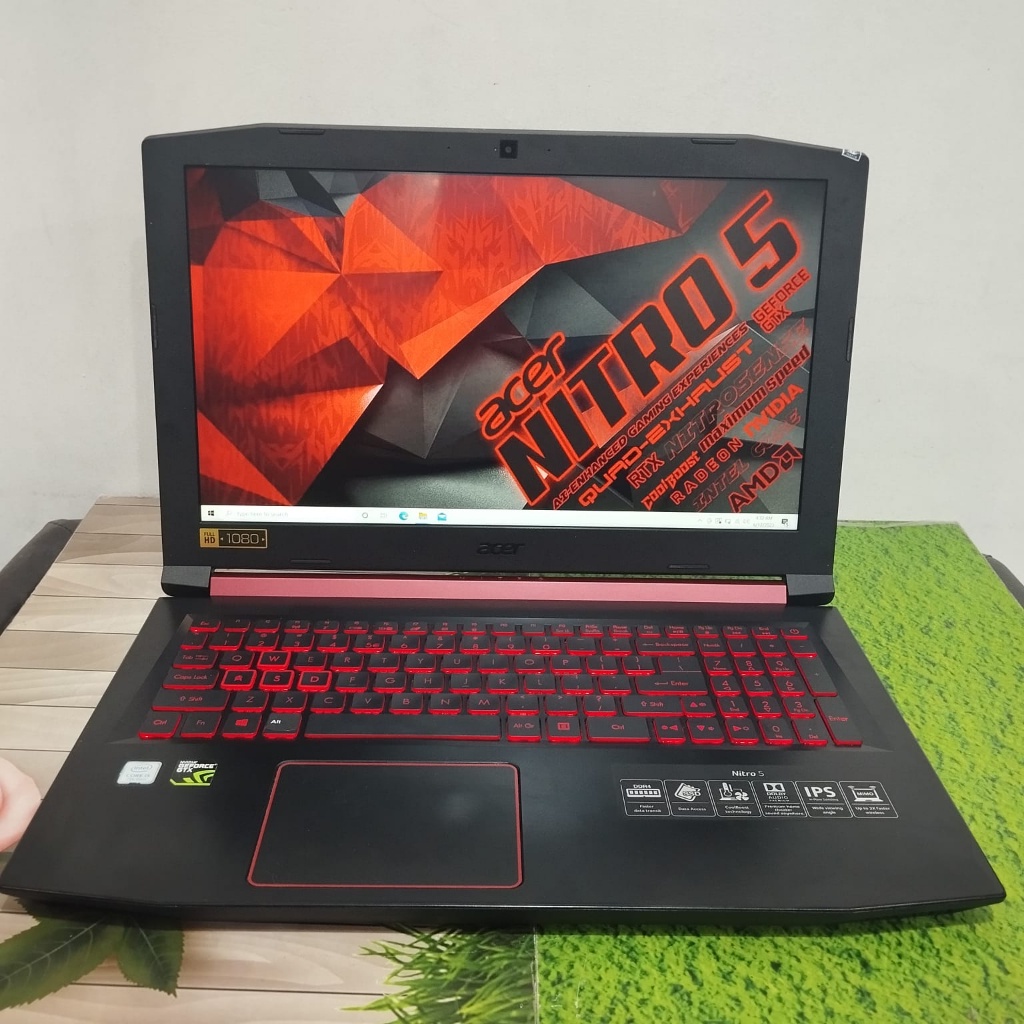 Laptop Gaming Acer Nitro 5 Core i5 7300HQ RAM 8GB SSD 256GB GTX 1050Ti 4GB Mulus