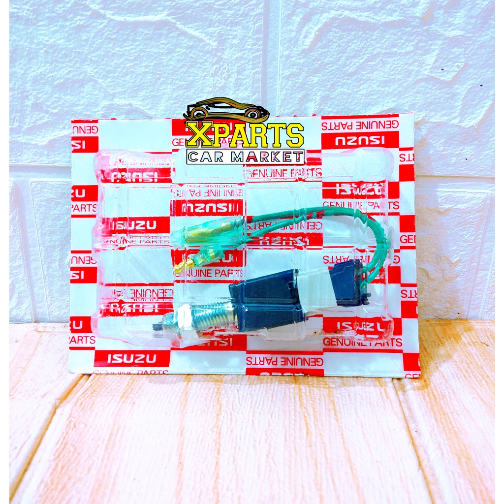Switch Saklar Stop Rem ISUZU Panther / ELF ELP Komplit Soket Original ORI Isuzu Jepang