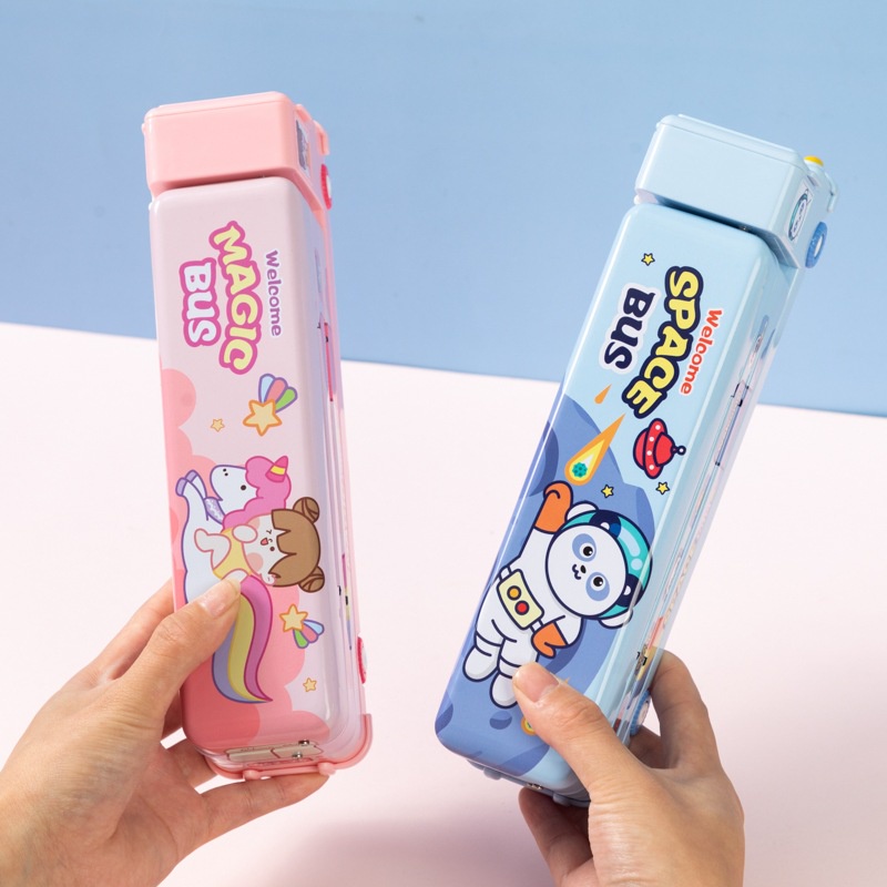 

HenJO [ GROSIR ATK] KOTAK PENSIL 3 TINGKAT + PENGSERUT KARAKTER TAYO LITTLE BUS ASTRONOT DAN UNICORN