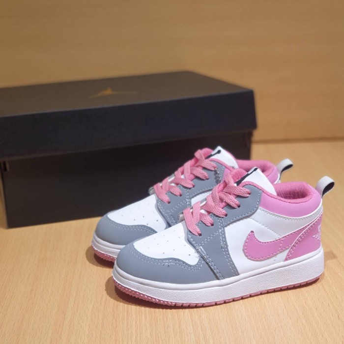 SEPATU ANAK JORDAN PEREMPUAN LOW PINK GREY