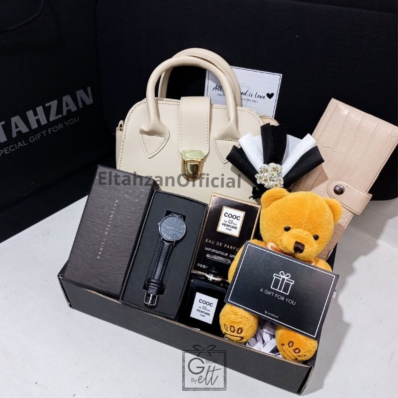 

HAMPERS KADO CEWEK ULANG TAHUN GIFT BOX WISUDA HADIAH ANNYVERSARY
