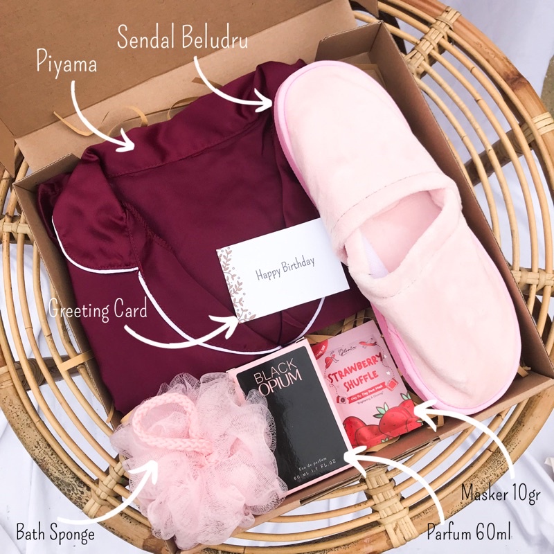

[P/BO]KADO UNTUK PERNIKAHAN/SET PIYAMA/GIFT BOX CEWEK/KADO PACAR/KADO CEWEK/KADO PERNIKAHAN/KADO ULANG TAHUN/KADO WEDDING/KADO VALENTINE/HAMPERS CEWEK