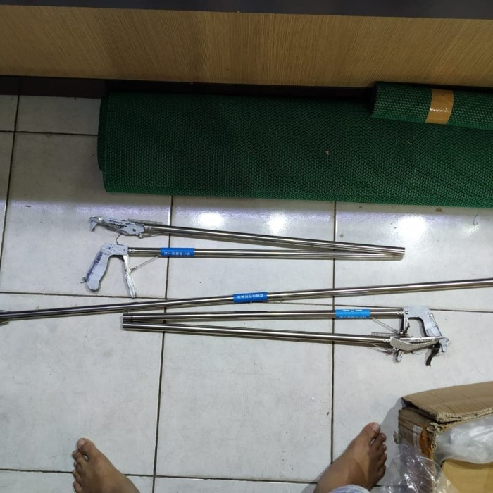 150cm Penjepit Ular Penangkap Ular Tongkat Ular Grab Stick Snake Tongs