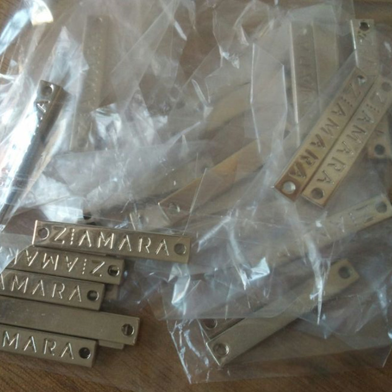 

1000PCS Custom Silver color engraved Metal label for pants 3.5 * 0.6 cm Zinc alloy hand sewing Labels