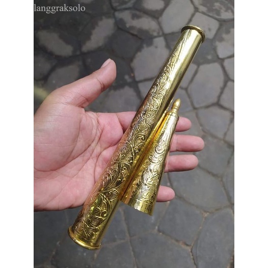 

tunjung tombak kecil kuningan full bkn megantoro sengkelat kamarogan antik