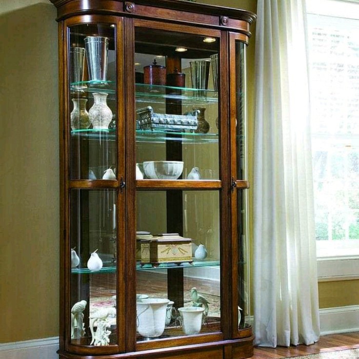 lemari hias kaca kayu jati minimalis klasik mewah