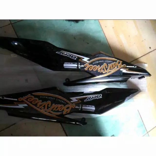 Body belakang Honda Beat street hitam