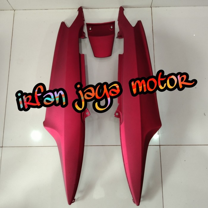 Cover body belakang Yamaha Mio Smile Mio Sporty merah doff