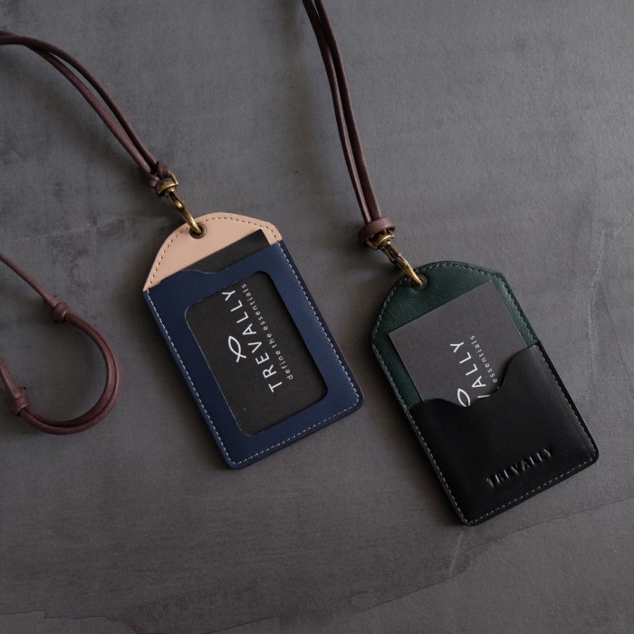 

Tempat ID Card Kulit Asli 2 kartu ID Card Holder Leather 2 Card - Hijau Hitam