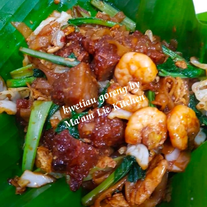 

Kwetiau goreng khas Kalimantan