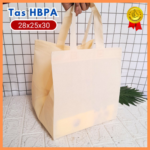 

Tas Spunbond Handle Box Press 28x25x30 / 28x25x28 cm Polos untuk Dos 25 dan Dos 24 Goodie Bag HBPA Spoundbond Bag Bingkisan Sembako Parcel Hampers Hajatan D25
