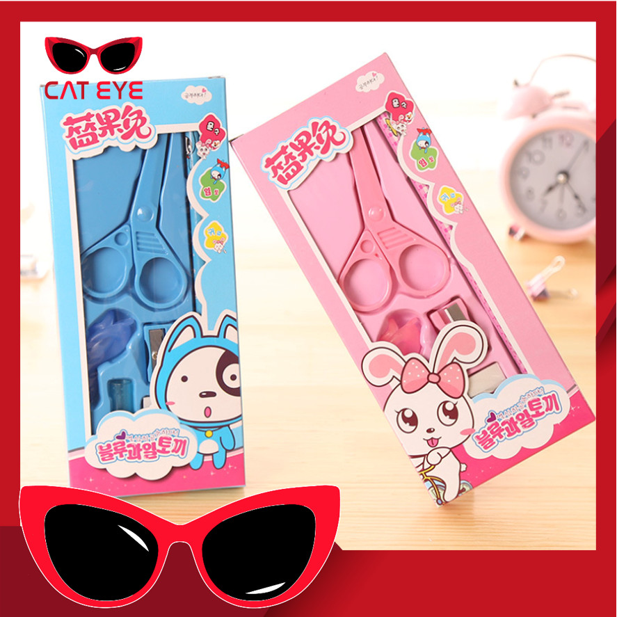

PROMO - S6147 Set Alat Tulis 6 in 1 / Mainan Edukasi Anak Anti Luka / Paket Alat Tulis Motif Karakter / Kado Souvenir Ulang Tahun